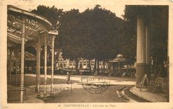 CPA Contrexeville Un coin du Parc