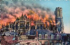 CPA Rheils Cathedral During the bombardement by the german fire shells