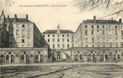 CPA Petit Seminaire de Beaupreau Facade principale