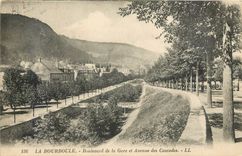 CPA La Bourboule Boulevard de la Gare et Avenue des Cascades