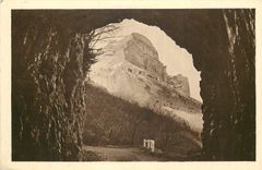 CPA Route de St Pancrass Sortie du Tunnel et la Dent de Grottes