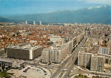 CPSM Grenoble vue generale les grands boulevards et la chaine de Belledonne
