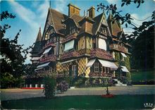 CPSM Deauville Plage fleurie la ferme du Coteau (Styl Normand)