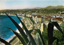 CPSM Nice Vue generale sur la Ville et la Baie des Ange