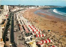 CPSM Les Sables d'Olonne (Vendee) La Plage