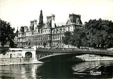 CPSM Paris l'Hotel de Ville et le Pont d'Arcole