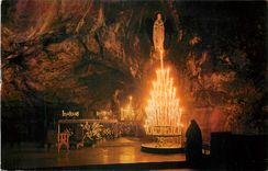 CPSM Lourdes La Grotte vue de nuit