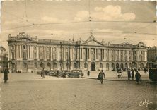 CPSM Toulouse le Capitole