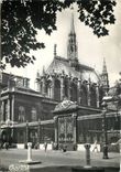 CPSM Paris La Sainte Chapelle et la Grille de Palais de Justice