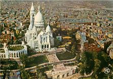 CPSM Paris La basilique du Sacre Coeur du Montmartre (1876 1910) et les jardins
