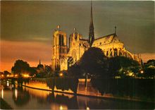 CPSM Paris N D illuminee