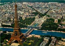 CPSM Paris La Tour Eiffel la Seine et le Palais de Chaillot