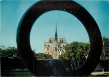CPSM Paris le chevet de N D