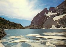 CPSM Massif de l'Oisans Htes Alpes et le lac de l'Eychauda (2 51+ m)