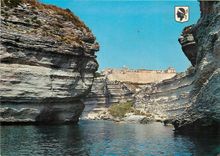 CPSM Corse Ile de Beaute Bonifacio les Falaise et la Vieille Ville