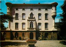 CPSM Saint Ambroix (Gard) Le chateau de Fabiargues