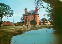 CPSM Renescure (Nord) la mairie le chateau Philippe de Comines (XVe s) Fondation du XIIe s