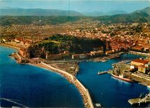 CPSM Nice (Alpes Maritimes) Vue generale sur le Port et la Ville