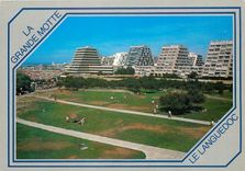 CPSM La Grande Motte La Ville de l'An 2000 Le Point Zero avec a l'arriere plan les immeubles