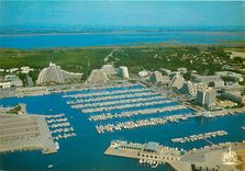 CPSM Nice (Alpes Maritimes) Vue generale sur le Port et la Ville