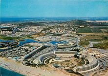 CPSM La Cote d'Azur Antibes Le Port le Fort Carre au fond les Alpes