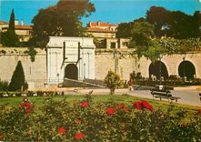 CPSM La Cote d'Azur Toulon (Var) La plus belle rade d'Europe Place d'Italie