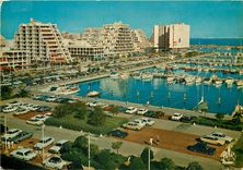 CPSM Le Grand Motte Ville de l'An 2000 le Port