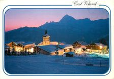 CPSM Crest Voland Savoie (alt 1230 m) Crepuscule sur le village au fond le Mont Charvin