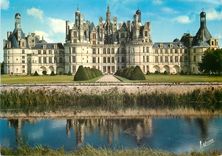 CPSM Chambord (Loir et Cher) La facade principale (156 m) du Chateau