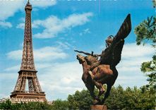 CPSM Paris La tour Eiffel