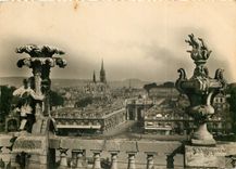 CPSM Nancy (M et M) Vue sur la Place Stanislas et l'Eglise