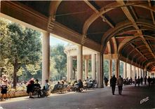 CPSM Vittel (Vosges) Les Galeries