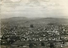 CPSM Clermont Ferrand (Puy de Dome) Vue generale