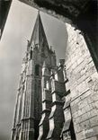 CPSM Les merveilles de Chartres (Eure et loir) le clocher Vieux (106 m) de la cathedrale (XIIe s)