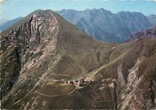 CPSM Sanctuaire N D de la Salette (Isere) alt 1770 m a gauche le gorges (2213 m)