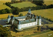 CPSM Les Merveilles de l'Anjou les environs d'Angers (Maine et Loire) Le chateau du Plessis Bourre (