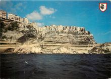 CPSM Corse Ile d'Amour Bonifacio Les Celebres Falaises et la Ville ou sejournerent