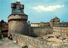 CPSM St Malo Cite Corsaire (I et V) Le Chateau la Tour