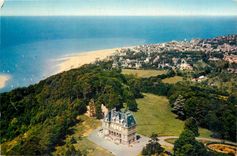 CPSM Houlgate Dives sur Mer (Calvados) Chateau Foucher de Careil