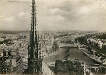 CPSM Paris Vue panoramique prise de N D