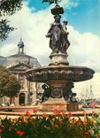 CPSM Bordeaux (Gironde) Fonraine des Trois Graces et Bourse de Commerce