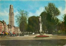 CPSM Amiens (Somme) La place Rene Goble