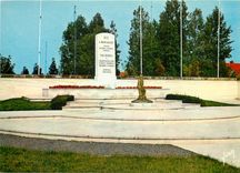 CPSM Compiegne Royallieu (Oise) Monument des Deportes