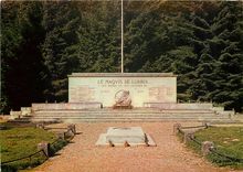 CPSM Monument de Maquis de Lorris Carrefour d'Orleans