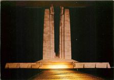 CPSM Vimy (Pas de Calis) Le Memorial Canadien la nuit