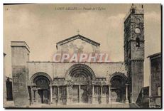 CPA Saint Gilles Facade de l'Eglise 