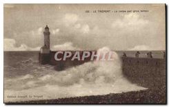 CPA Le Treport la Jetee par gros temps 