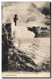 CPA Dieppe le Phare un jour de Tempete 