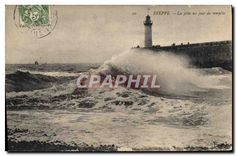 CPA Dieppe La Jetee un jour de tempete 