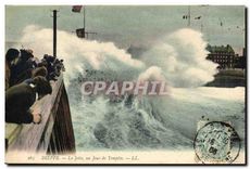 CPA Dieppe La Jetee un Jour de Tempete 
